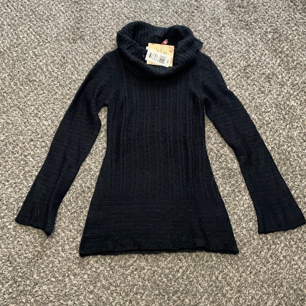 Black sweater 💝